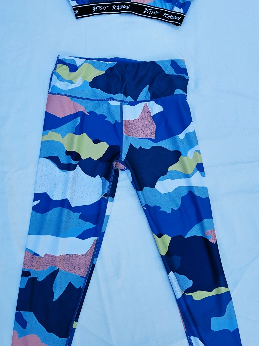 Betsey Johnson Girls' Blue Multi Camo Leggings